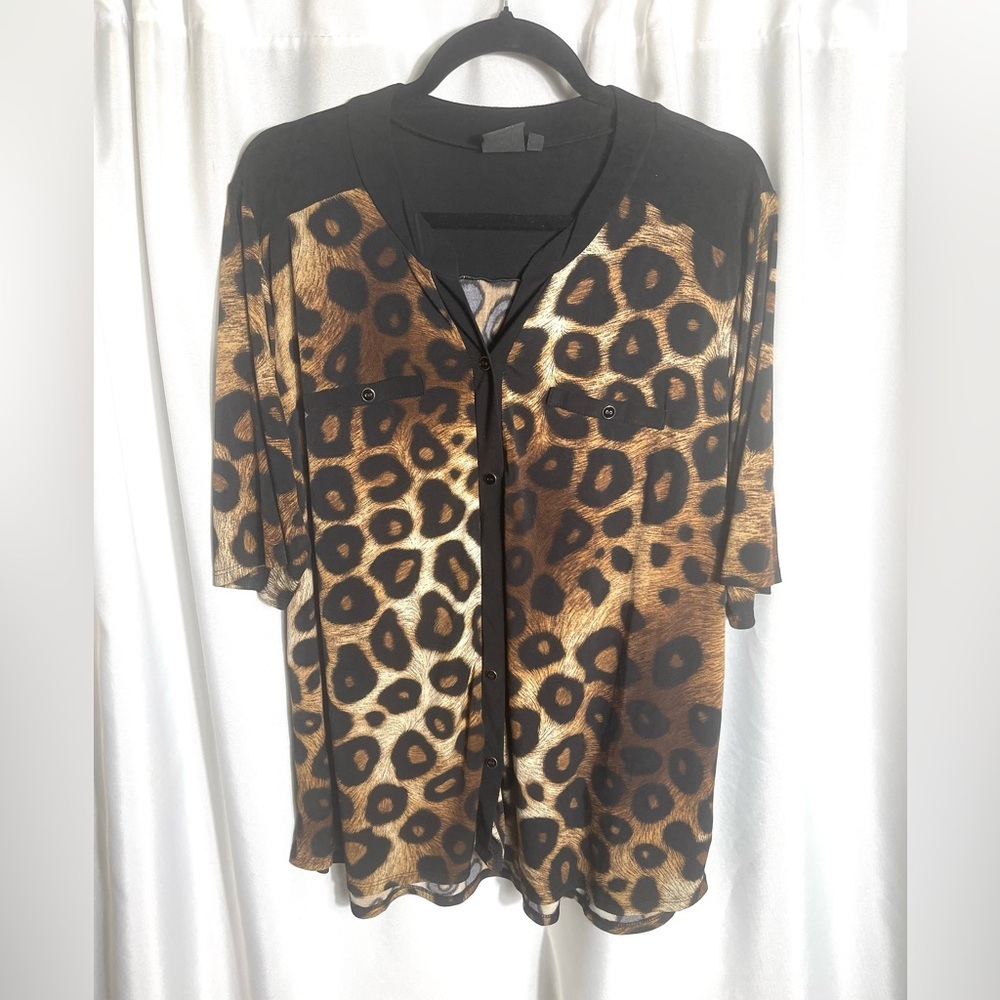 Elie McCarthy Woman’s Plus Size 3X Animal Print Short Sleeve Blouse Faux Button